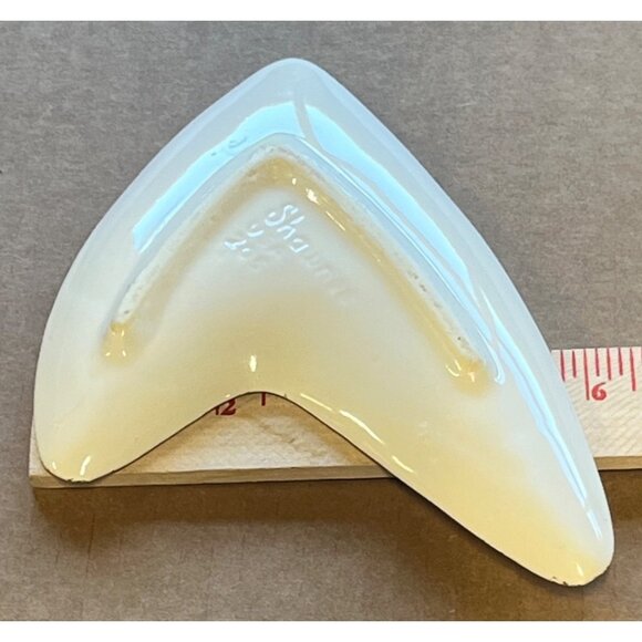 Vintage MCM Mid Century Modern Shawnee 205 Ivory Gold Flaked Boomerang Ash Tray - Picture 7 of 7